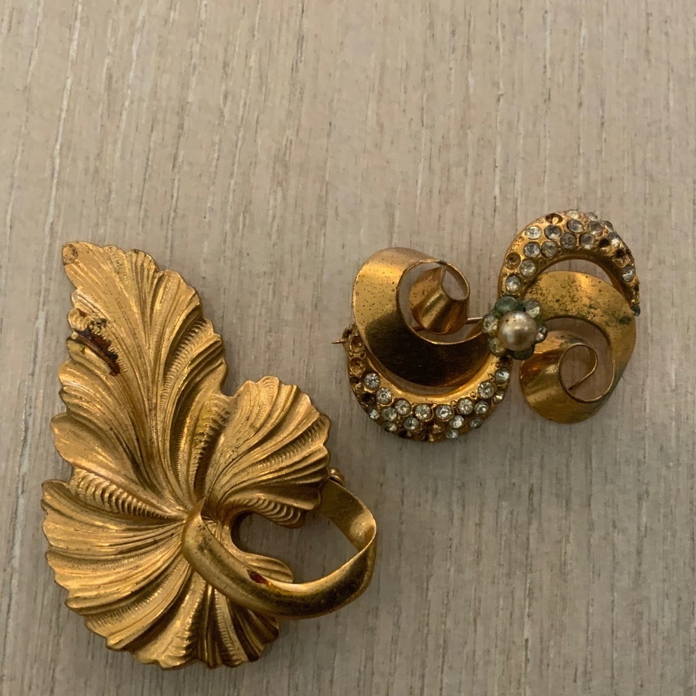Vintage broocheS